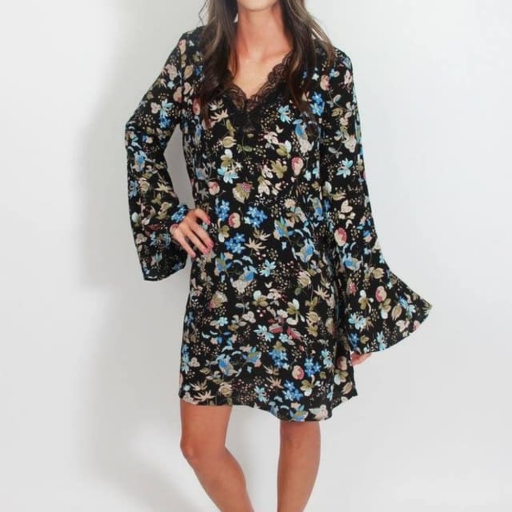 Great floral print!